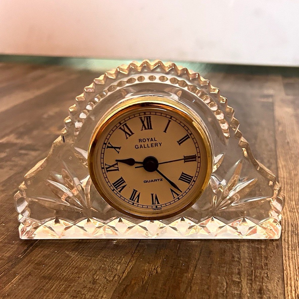 Royal Gallery Quartz Clear Glass Arch Desk Clock Analog Roman Numerals